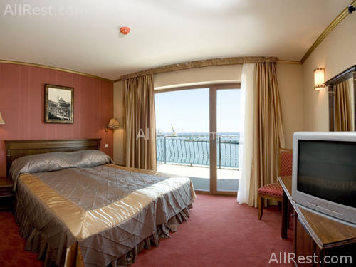 Mistral Hotel 10